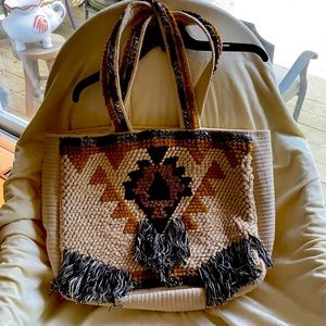 Evelyn K. Beautiful Embroidery Large Bag NeverUsed